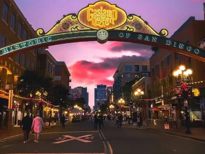 san-diego-california-gaslamp-quarter-street